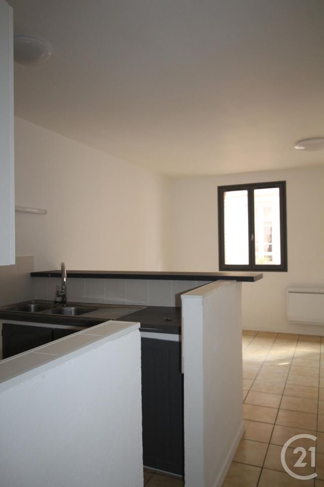 Appartement T3 à louer - 3 pièces - 45.03 m2 - QUILLEBEUF SUR SEINE - 27 - HAUTE-NORMANDIE - Century 21 Harmony