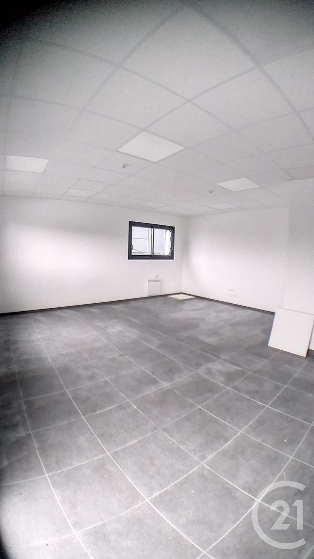 Appartement Local à louer - 3 pièces - 535.0 m2 - FOURMETOT - 27 - HAUTE-NORMANDIE - Century 21 Harmony