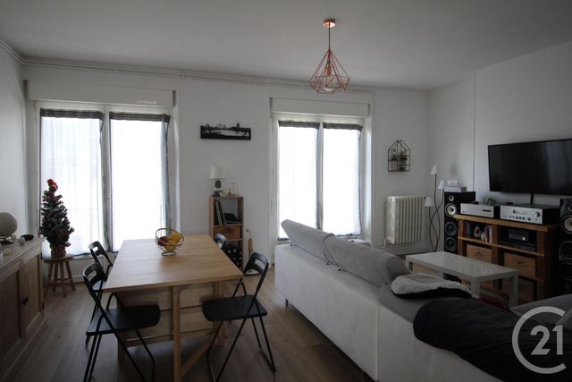 Appartement F3 à louer - 3 pièces - 72.0 m2 - PONT AUDEMER - 27 - HAUTE-NORMANDIE - Century 21 Harmony