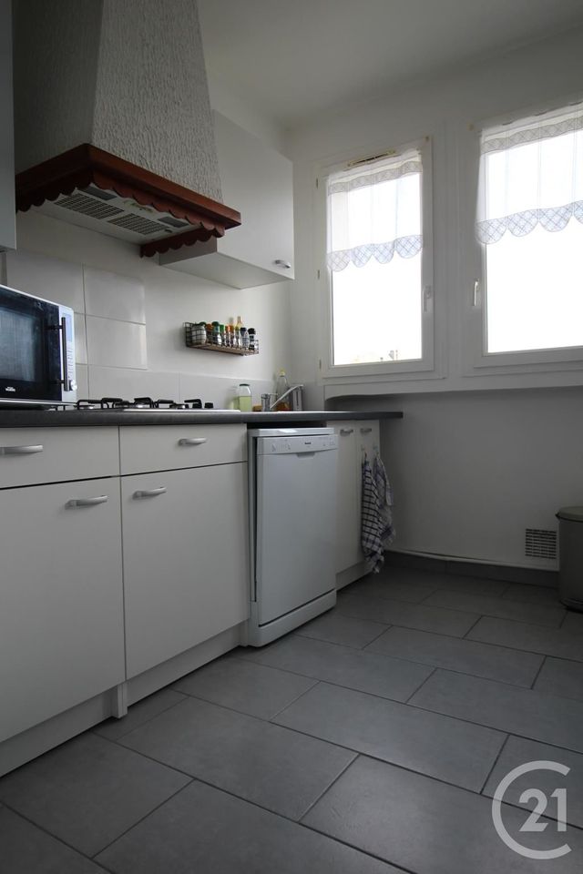 Appartement F3 à louer - 3 pièces - 72.0 m2 - PONT AUDEMER - 27 - HAUTE-NORMANDIE - Century 21 Harmony