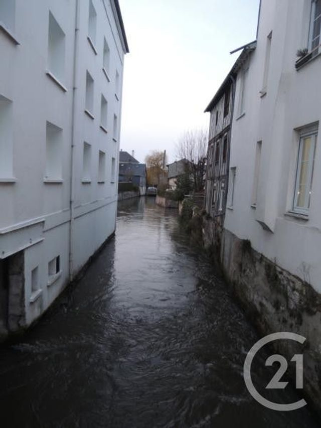 Appartement Studio à louer - 1 pièce - 17.21 m2 - PONT AUDEMER - 27 - HAUTE-NORMANDIE - Century 21 Harmony