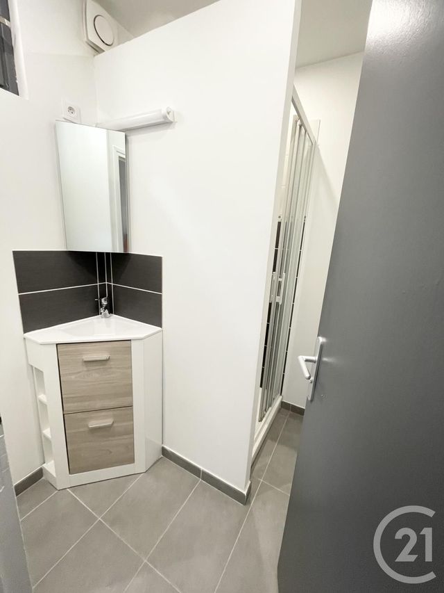 Appartement T3 à louer - 3 pièces - 45.03 m2 - QUILLEBEUF SUR SEINE - 27 - HAUTE-NORMANDIE - Century 21 Harmony