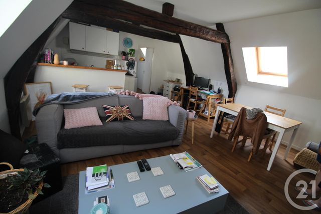Appartement T3 à louer - 3 pièces - 50.72 m2 - PONT AUDEMER - 27 - HAUTE-NORMANDIE - Century 21 Harmony