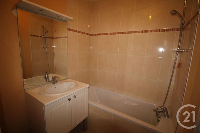 Appartement F2 à louer - 2 pièces - 48.4 m2 - PONT AUDEMER - 27 - HAUTE-NORMANDIE - Century 21 Harmony