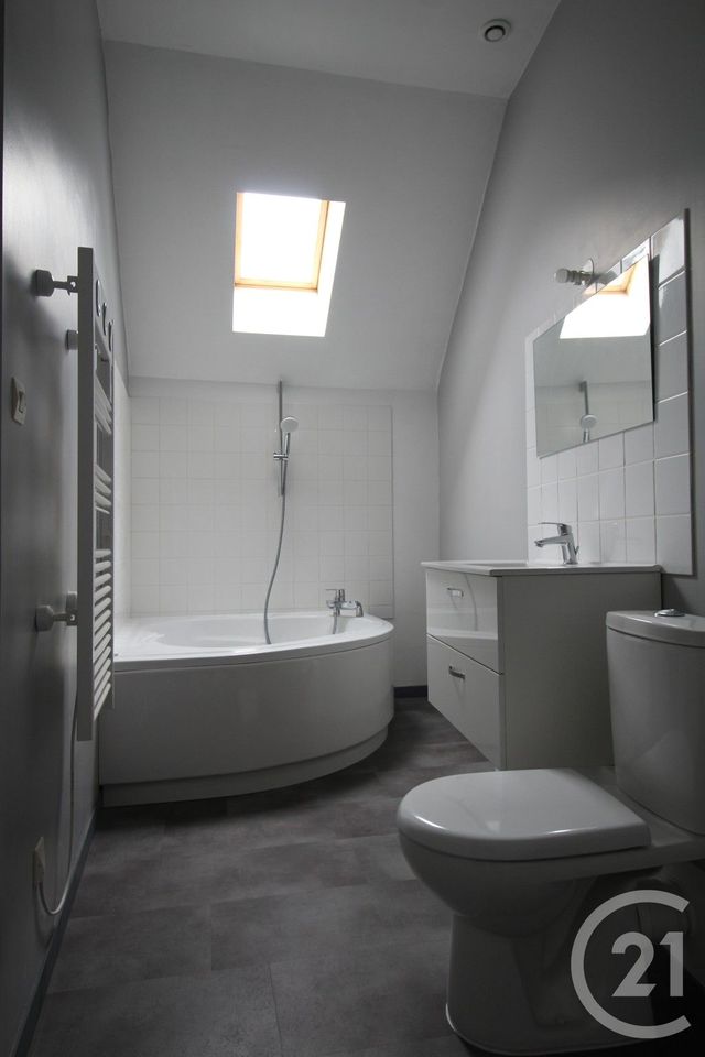 Appartement T3 à louer - 3 pièces - 78.57 m2 - PONT AUDEMER - 27 - HAUTE-NORMANDIE - Century 21 Harmony