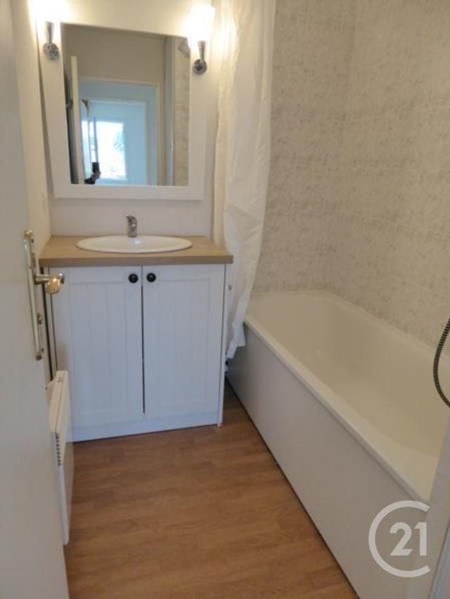 Appartement F2 à vendre - 2 pièces - 38.0 m2 - BEUZEVILLE - 27 - HAUTE-NORMANDIE - Century 21 Harmony