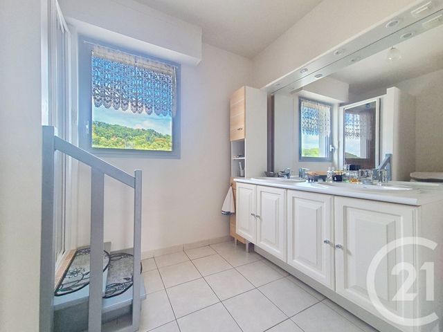 Appartement F4 à vendre - 4 pièces - 107.0 m2 - PONT AUDEMER - 27 - HAUTE-NORMANDIE - Century 21 Harmony